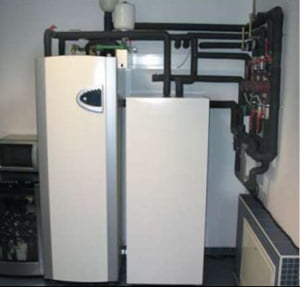 Toplotna z akumulatorjem ogreje 300 kvadratnih metrov poslovnih prostorov.