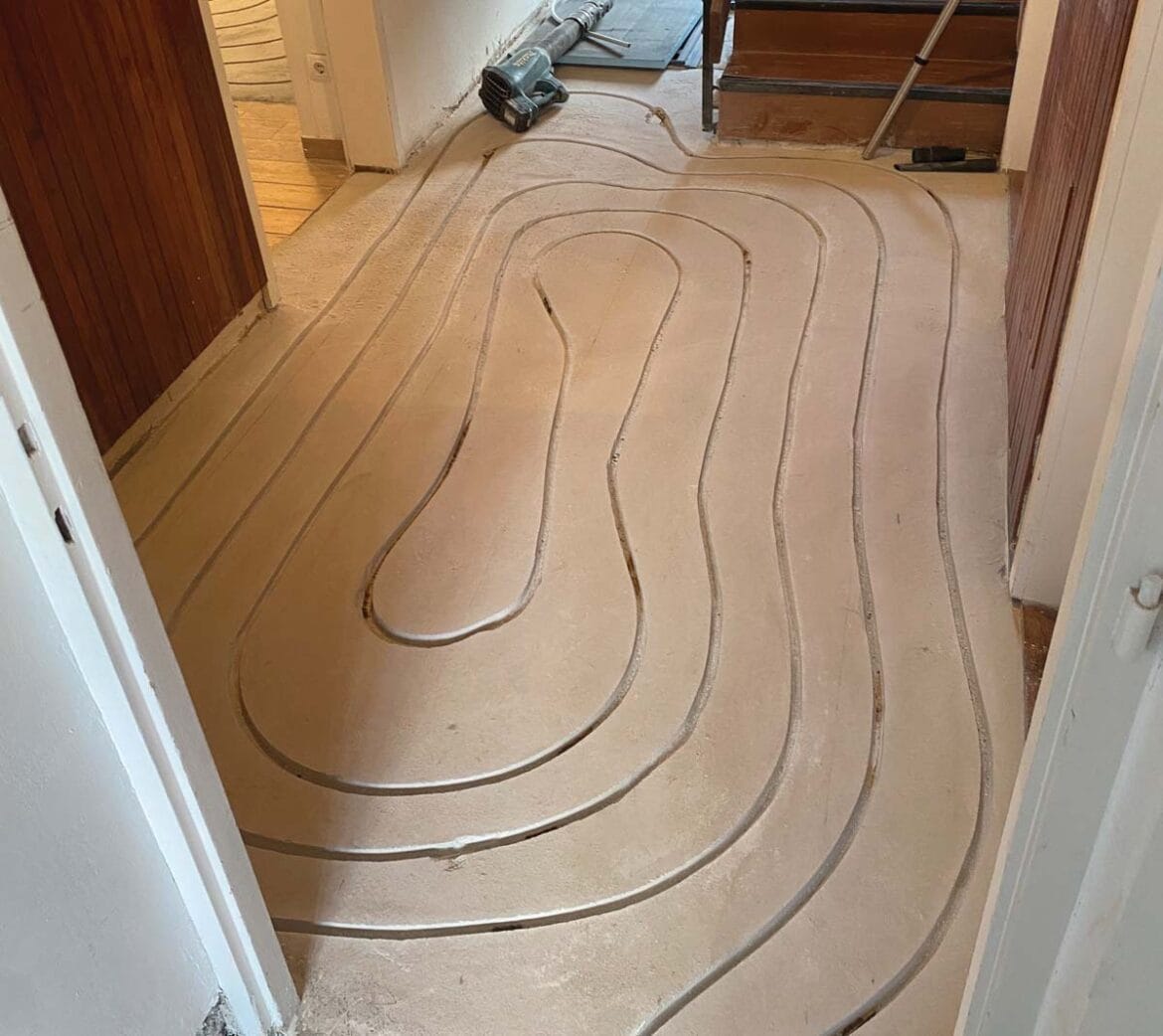 frezanje betona v hodniku talno ogrevanje kanali