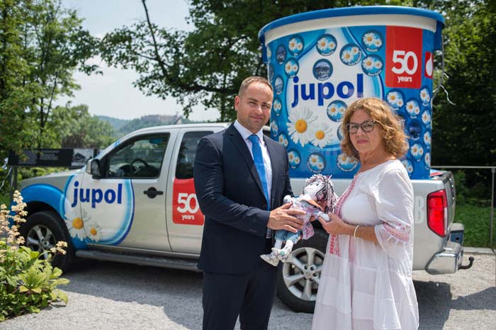 jupol 50 let Anita Ogulin je Sašo Kokalj