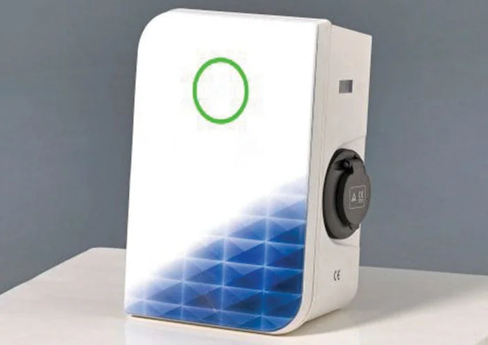 električni avto polnilni prikljucek Nissan WALLBOX
