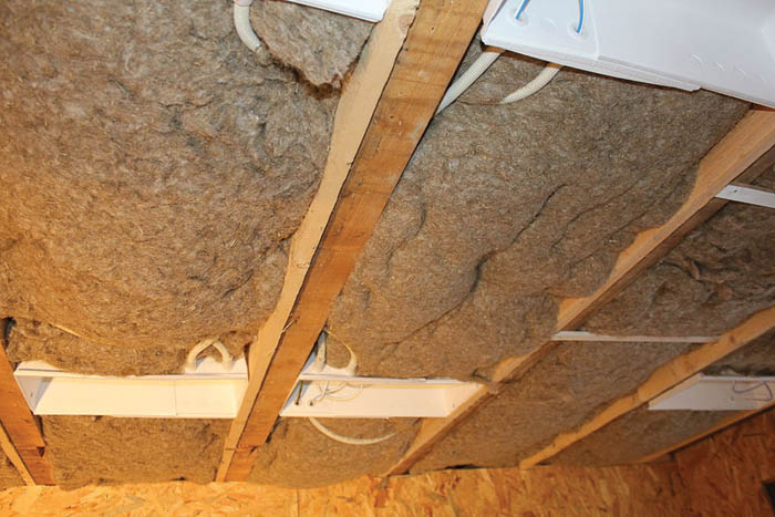 Naravna toplotna izolacija