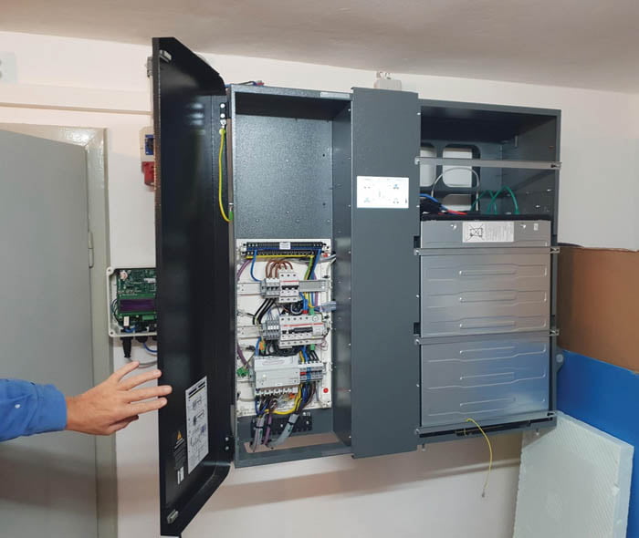 Shranjevanje elektrike zalogovnik elektrike