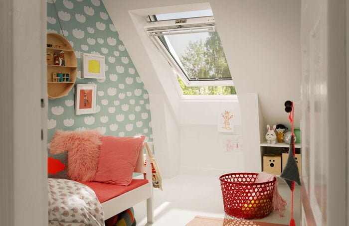 Stresna okna otroska soba