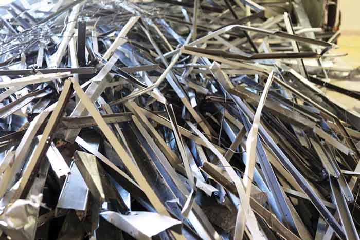 Razgradnja soncne elektrarne odpad