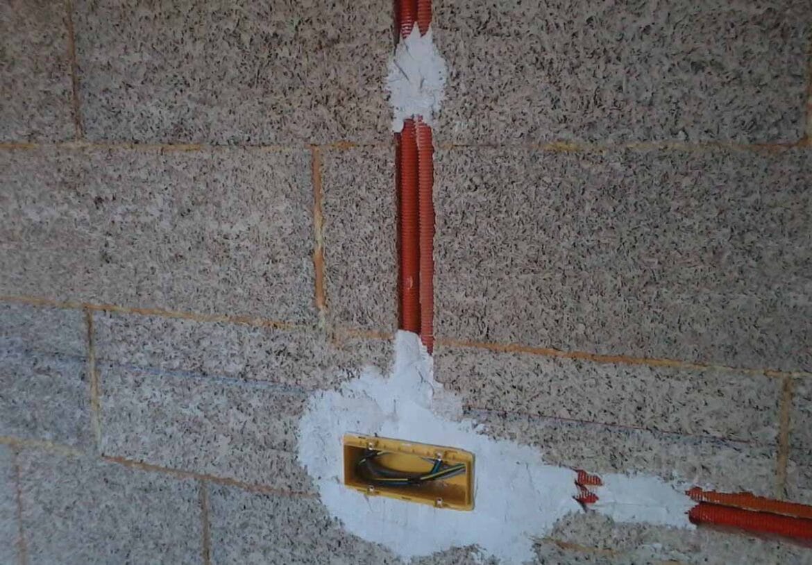 Vgradnja inštalacij v Isospan zidake