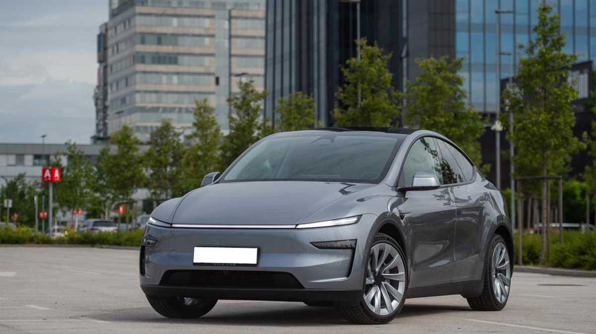 Tesla Model Y električni SUV – najbolj prodajan električni avto v Sloveniji leta 2025