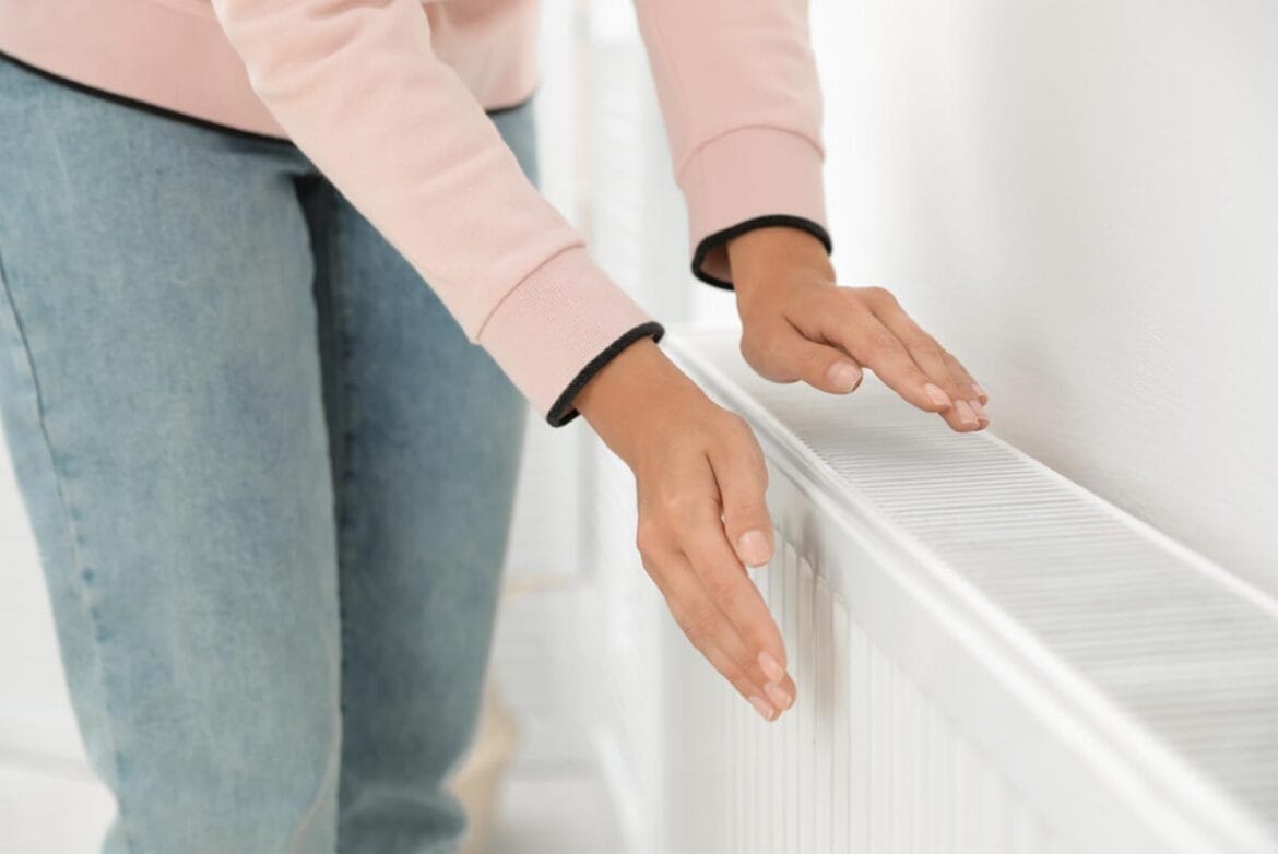 Ogrevanje z radiatorjem v stanovanju in poraba energije v gospodinjstvu